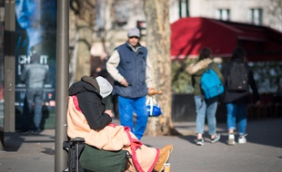 Une personne sans-abri à Paris. (Illustration)