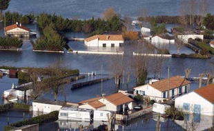 Vue aérienne de L'Aiguillon-sur-Mer, le 1er mars 2010, après le passage de la tempête Xynthia.