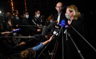 Les avocats de la famille Troadec, Olivier Pacheu et Cécile de Oliveira, réagissent après la condamnation d'Hubert Caouissin à 30 ans de réclusion, le 7 juillet 2021.