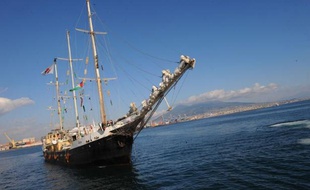 Un navire va partir samedi de Naples pour la bande de Gaza dans le cadre de la "flottille de la liberté" luttant contre le blocus imposé par Israël sur le territoire, a déclaré jeudi un porte-parole des organisateurs à l'AFP.