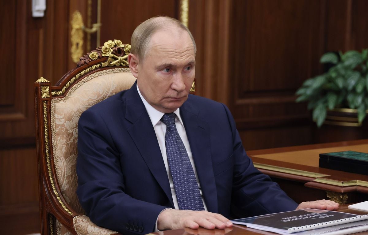 EN DIRECT Guerre en Ukraine : Moscou temporise sur un potentiel sommet imminent entre Poutine et Zelensky...
