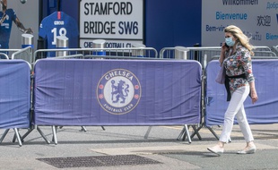 Photo prise devant Stamford Bridge, le stade de Chelsea, le 22 mai 2020.