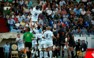 Ali Williams (n°18) a été mis à pied à titre conservatoire par le Racing 92 le temps d'une enquête sur un achat présumé de cocaïne, le 25 février 2017.