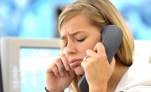 Etudiante effectuant un stage en entreprise
