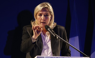 Meeting de Marine Le Pen, présidente du Front national, pour soutenir Eric Dillies, candidat du FN à Lille.