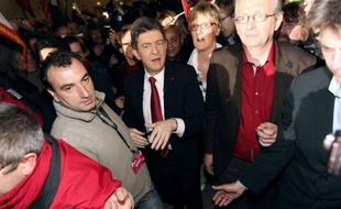 Jean-Luc Mélenchon, candidat du Front de gauche, est crédité pour la première fois de 10% d'intentions de vote au premier tour de la présidentielle, dans un sondage de l'institut CSA pour BFMTV, 20 minutes et RMC.