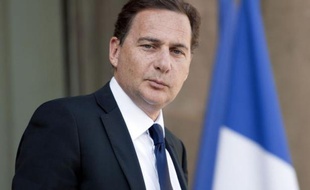 Le ministre de l'Industrie Eric Besson a raconté jeudi sur Canal + quel rôle il avait joué auprès du candidat Nicolas Sarkozy dans la préparation de son duel avec la socialiste Ségolène Royal avant le second tour de la présidentielle de 2007.