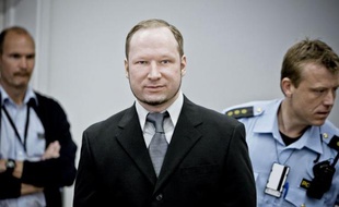 Anders Behring Breivik, dont la santé mentale fait question, jubilait en tirant sur les jeunes rassemblés sur l'île d'Utoeya, a affirmé mercredi une rescapée de la fusillade dans laquelle 69 personnes ont péri l'an dernier en Norvège