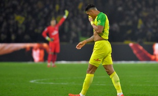 Diego Carlos, lors de son expulsion, dimanche soir.