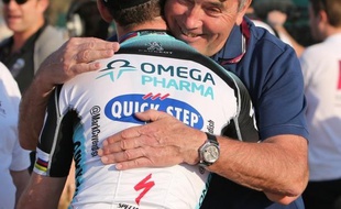 L'ancien grand champion cycliste belge Eddy Merckx, 67 ans, s'est fait poser un stimulateur cardiaque à titre préventif, jeudi à la clinique Saint-Jean de Genk (nord), a-t-il annoncé au quotidien flamand Het Nieuwsblad vendredi.