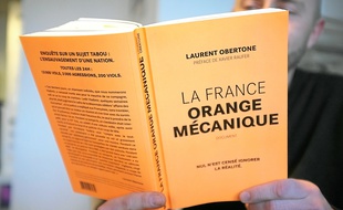 La France Orange mécanique veut démontrer que les statistiques sont partielles et orientées.