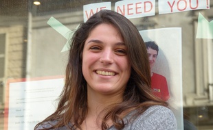 Lyon, 15 septembre 2014. Depuis la rentrée, Marion Da Riva est en service civique volontaire au sein de l'association de la Fondation Étudiante pour la Ville.