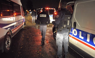 Illustration police la nuit. Strasbourg le 03 11 2009