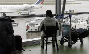 Illustration d'un passager à l'aéroport de Lyon-Saint-Exupery