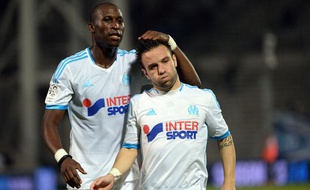 Rod Fanni et Mathieu Valbuena lors du match entre Marseille et Saint-Etienne le 24 septembre 2013.