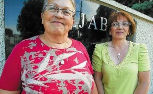 Cette employée de Lejaby et cette ex-salariée participent au projet.