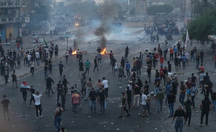 A Bagdad, les autorités irakiennes ont tiré à balles réelles contre des manifestants le 2 octobre 2019.