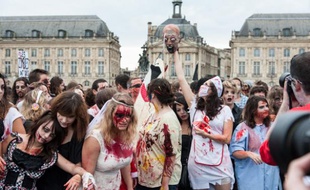 Parade de la Zombie Walk, le 26 ocotbre 2013 à Bordeaux