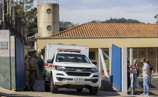 Un homme âgé de 18 ans a tué trois enfants et deux employés d'une crèche à Saudades, au Brésil, mardi 4 mai 2021.