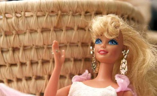 Une poupée Barbie commercialisée par Mattel.
