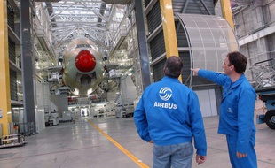 Sur une chaîne d'assemblage d'Airbus à Toulouse (illustration).