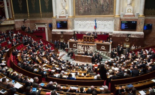 L'Assemblée nationale durcit le ton face aux constructeurs de smartphones