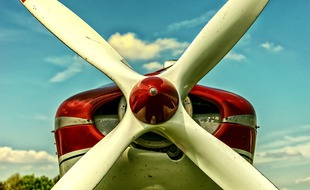 L'avion a été victime d'un panne-moteur à 2.400 mètres d'altitude.