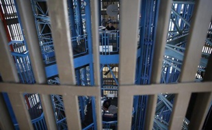 Kevin Martin, qui avait été condamné à 35 ans de prison après avoir été incriminé par son complice, et remis en liberté conditionnelle en 2009 après 26 ans derrière les barreaux, a été déclaré innocent lundi