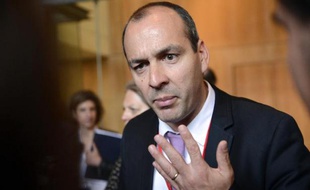 Le numéro un de la CFDT, Laurent Berger a notamment demandé des "propositions précises" avec des "objectifs chiffrés". "On ne peut pas avoir un discours ambitieux sur l'emploi et demain avoir une annonce qui fait pschitt", a-t-il lancé en fin de journée.