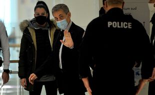 Nicolas Sarkozy à son arrivée au tribunal de grande instance de Paris, le 10 décembre 2020.