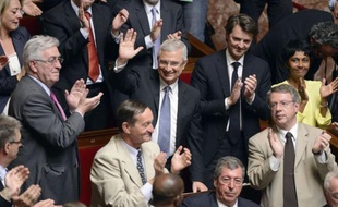 Le nouveau président de l'Assemblée nationale, Claude Bartolone (PS) a appelé mardi les députés au "strict respect" des "valeurs de la République", promis de protéger les droits de l'opposition et de faire du Palais-Bourbon "une maison de verre".