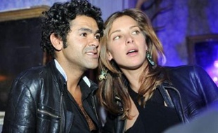 La journaliste Mélissa Theuriau et le comédien-humoriste Jamel Debbouze se marient mercredi en région parisienne avant des festivités organisées à Marrakech (Maroc), a-t-on appris mardi auprès de la gendarmerie et de l'entourage du comédien, confirmant des informations du magazine VSD.
