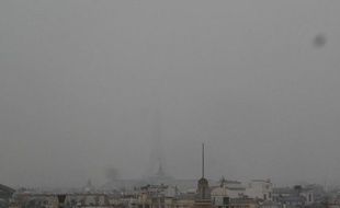 Temps gris à Paris le 20 mars 2015.