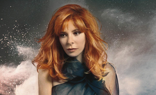 Mylène Farmer - Détail de la pochette de la chanson «Insondables»