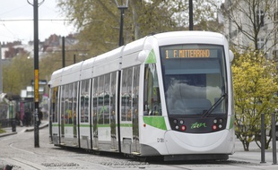 Un tramway de la ligne 1, ici près de la station Bouffay.