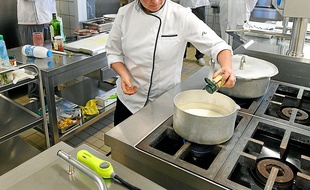 Chef cuisinière, Marie-Ange Frémeaux est aussi formatrice pour A Pro Bio.