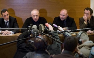 La ministre de la Justice Rachida Dati a dénoncé dimanche les "propos inadmissibles" tenus la veille par les avocats d'Yvan Colonna lors d'une réunion publique à Ajaccio.