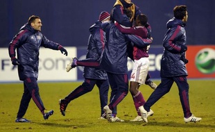 Après le match surréaliste gagné mercredi face au Dinamo Zagreb (7-1) en Ligue des Champions, qualifiant Lyon pour les 8es de finale de la Ligue des Champions tout en provoquant une polémique sur le score atypique, l'OL revient à l'ordinaire de la Ligue 1 à Lorient, dimanche.