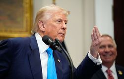 Trump menace l’industrie pharmaceutique pour qu’elle baisse ses prix