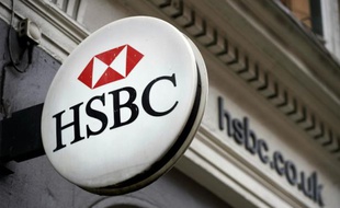 L'enseigne de la banque HSBC à Londres le 22 octobre 2015