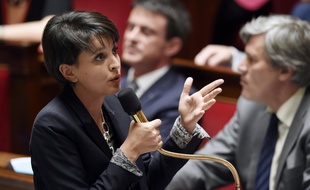 La ministre de l'Education Najat Vallaud-Belkacem devant l'Assemblée le 14 avril 2015.