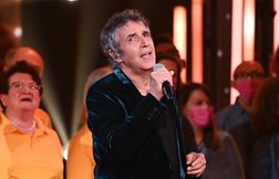 Julien Clerc considère qu’il est un « piètre grand-père »
