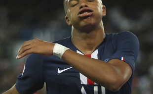 Kylian Mbappé est sorti sur blessure peu après l'heure de jeu