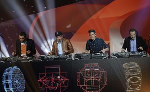 Les quatre DJ de C2C lors de la cérémonie des Victoires de la musique, le 8 février 2013 à Paris.