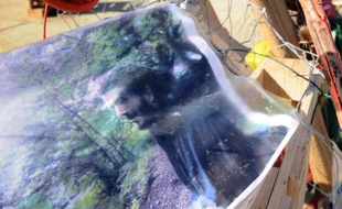 La photo de Rémi Fraisse sur le lieu où son corps a été retrouvé, le 29 octobre 2014 sur le site de Sivens près de Gaillac