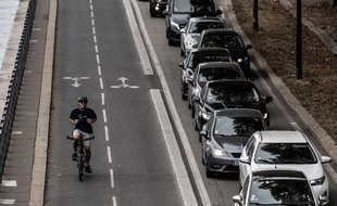 Mieux vaut-il choisir l’avion, le train, le covoiturage, le vélo ? Mappy vous aide désormais à choisir en comparant le bilan carbone de 13 modes de transports.