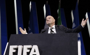 Gianni Infantino a été réélu pour un second mandat à la tête de la Fifa, le 5 juin 2019 à Paris.