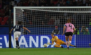 Lors du match de Coupe du monde 2019 Ecosse-Argentine, le VAR a poussé l'arbitre à faire retirer un penalty