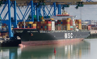 Un navire de la compagnie MSC en escale dans le Port du Havre a Port 2000, le 24 décembre 2019.