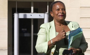 La ministre de la Justice Christiane Taubira a annoncé avoir reçu jeudi les procureurs de la République et procureurs généraux concernés par les 15 premières zones de sécurité prioritaires (ZSP).